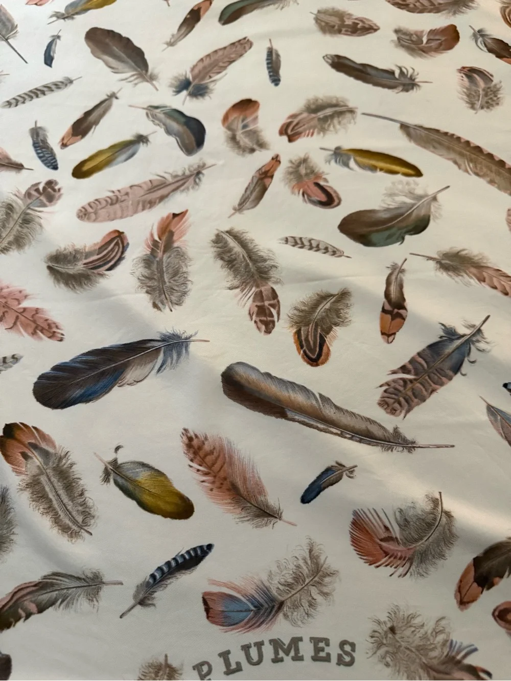 Hermès Scarf. ‘Plumes’, by Henri de Linares. 100% Silk. Made in France.